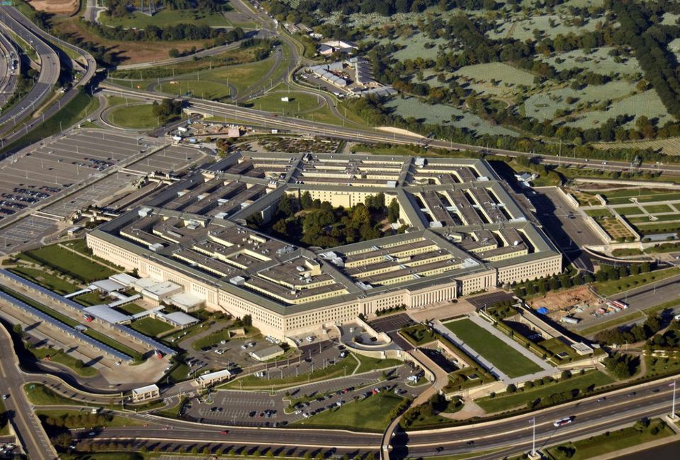 Pentagon is ‘falling behind’ in military AI, claims former NSWC chief